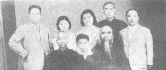 杨虎城被蒋介石囚禁12年后遭杀害，凶手被岳母长工识破，抓住枪决！