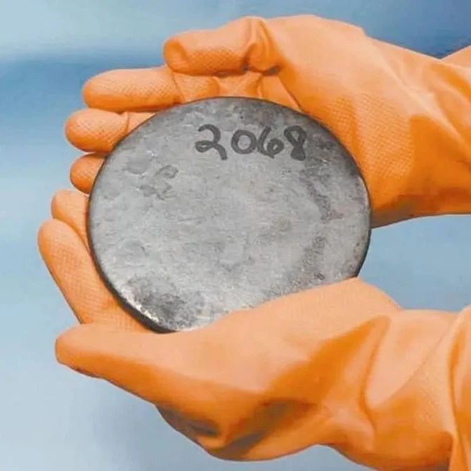 1公斤铀-235可以放多大能量？地球上的铀，能供人类使用多久？