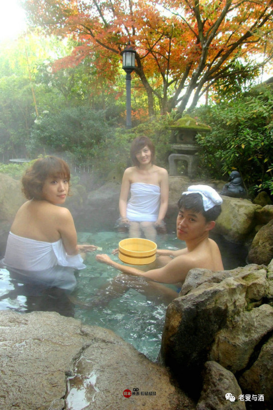 日本人喜欢男女共浴，女性如何保护隐私？说出来你别不信！